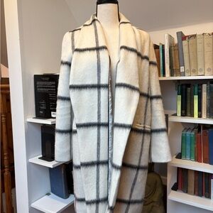 Barneys New York women’s lined wool coat